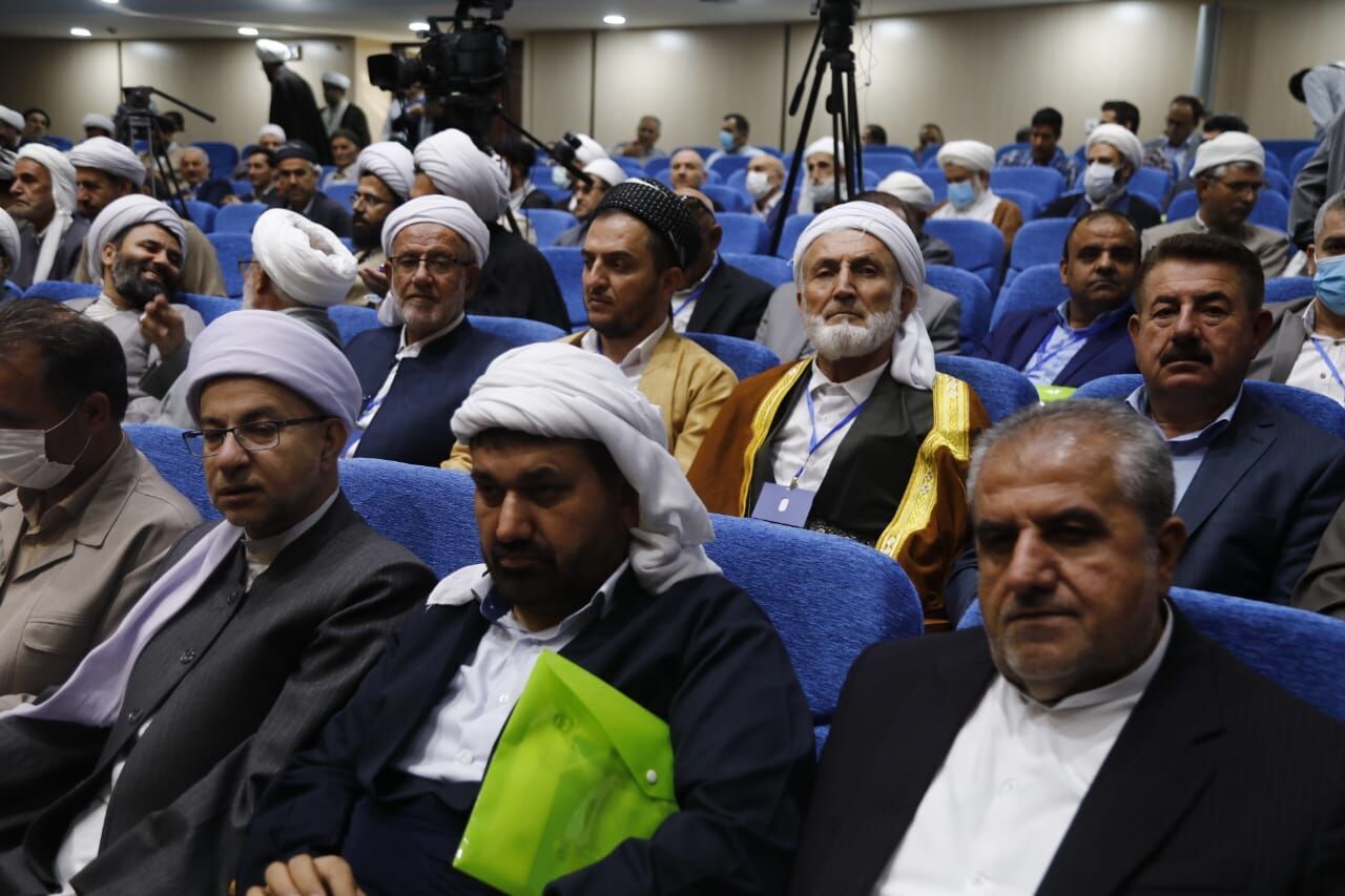انطلاق المؤتمر الاقليمي للوحدة الاسلامية بمدینة سنندج