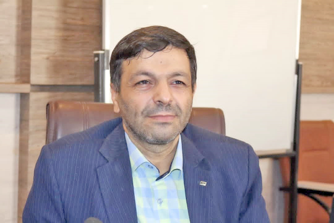 انتقاد عضو شورای همدان از عدم توجه دولت و ادارات به حق قانونی شورا