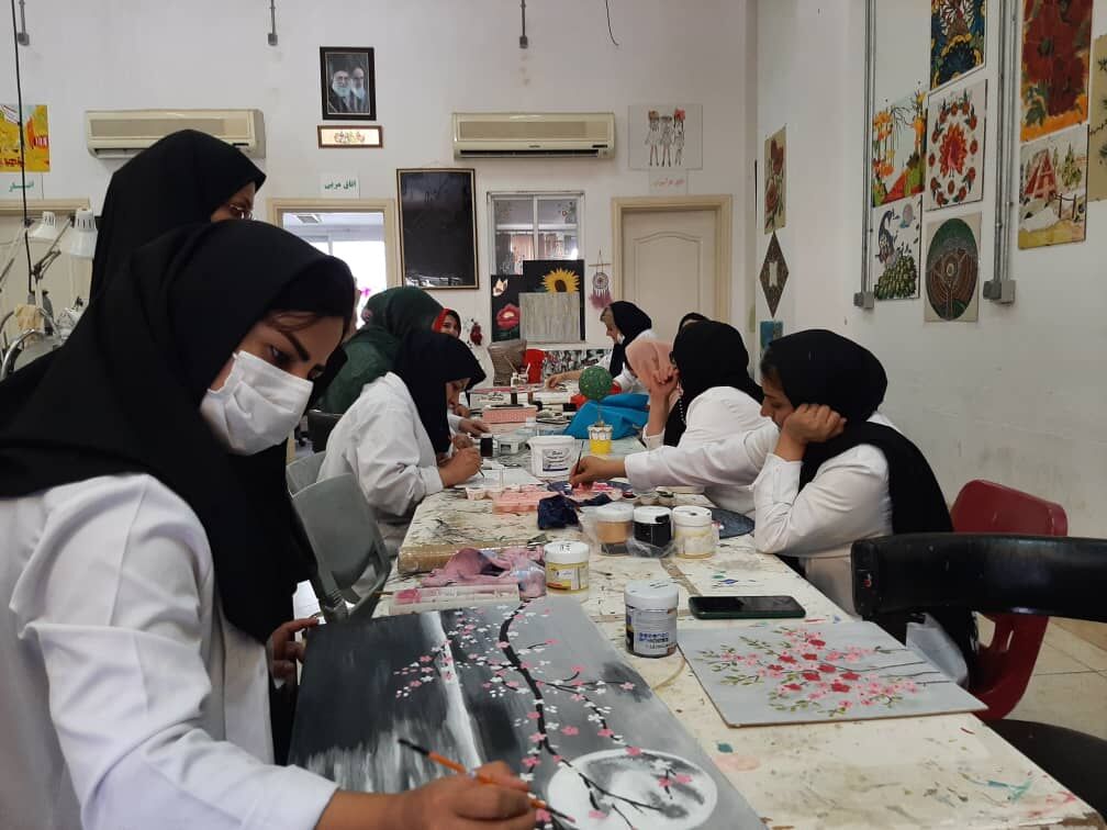 برگزاری دوره آموزشی برای 10 هزار مددجوی مستعد اشتغال استان همدان