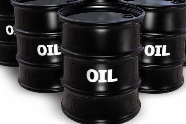 افزایش تولید نفت به ۳ میلیون و ۵۵۰ هزار بشکه در سال گذشته