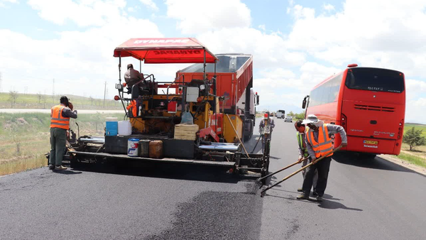 ️اجرای 385 کیلومتر بهسازی و روکش آسفالت در راه‌های همدان