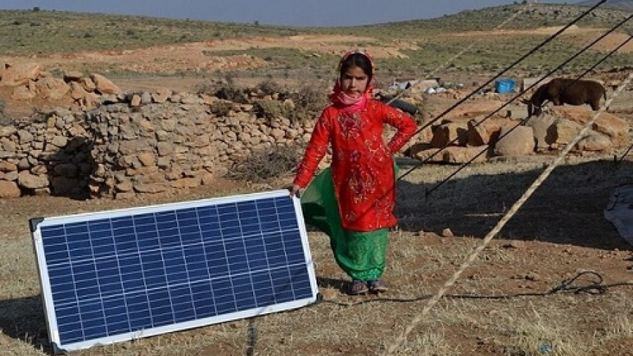 150 پنل خورشیدی بین عشایر نهاوند توزیع می‌شود