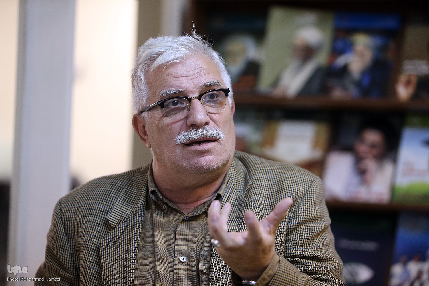 حمایت نمی‌خواهیم، فقط مانع‌تراشی نکنند