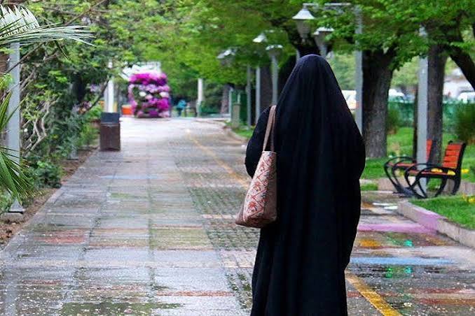 مسئله زنان را به گواهینامه موتور تقلیل ندهیم