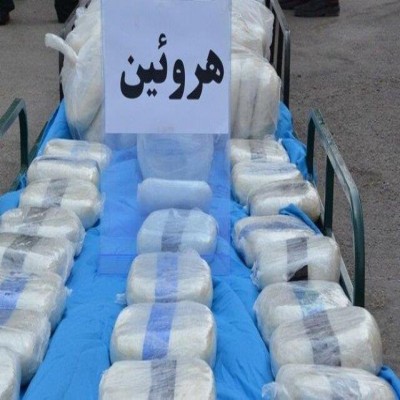 کشف حدود 5 کیلوگرم هروئین از یک دستگاه خودرو سواری در همدان