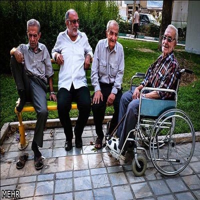 توصیه‌هایی برای مراقبت از سلامت سالمندان در شرایط فعلی