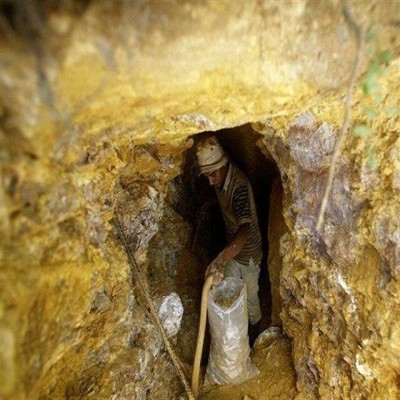 کردستان نباید یتیم‌خانه معادن شود