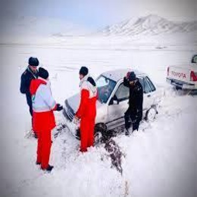 امدادرسانی به 181 مسافر گرفتار در برف