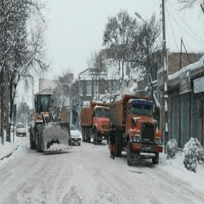 انجام 7000 کیلومتر برف‌روبی در شهر همدان